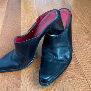 Donald Pliner Italian black bootie